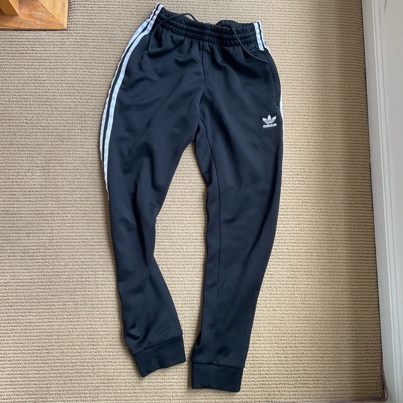 Classic Adidas Sweatpants Size S - Picture 6 of 6